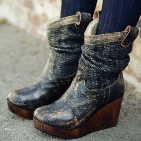Bed Stu Bruges Wedge Booties Cobbler Series Knit Sweater Distressed Women’s 8.5 - Picture 1 of 12